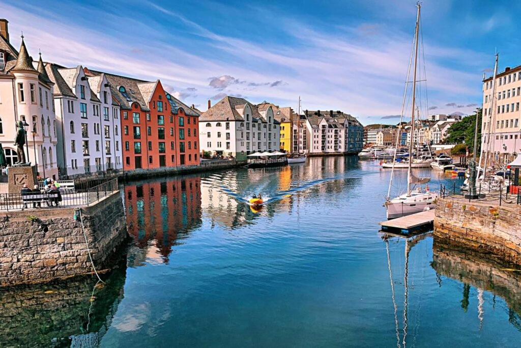Sunny Apartment In Alesund City المظهر الخارجي الصورة